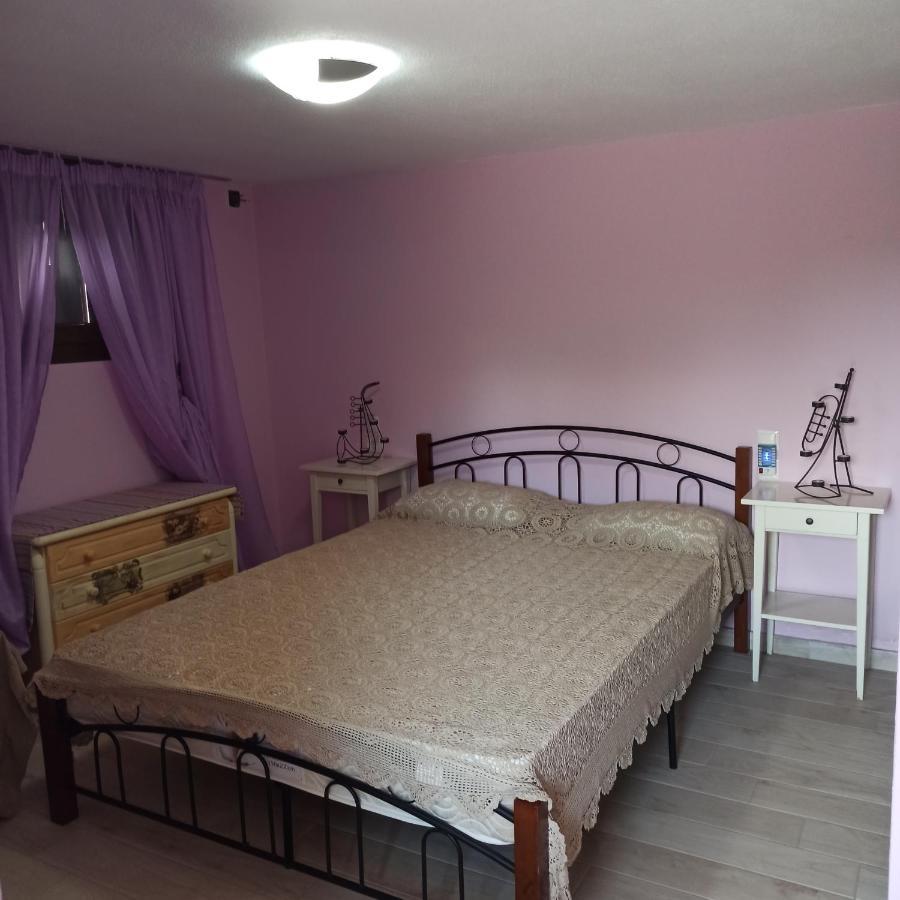 Εξοχική Κατοικία - Cottage Τίνα Líri Exterior foto